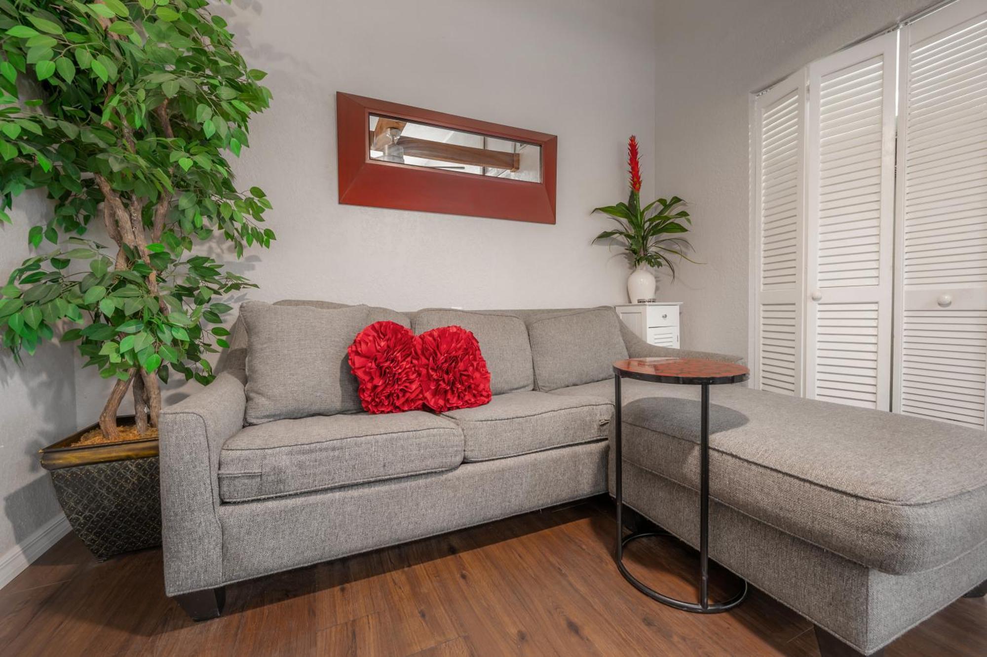 Hidden Couples Loft Retreat In Heights Foodie District تامبا المظهر الخارجي الصورة