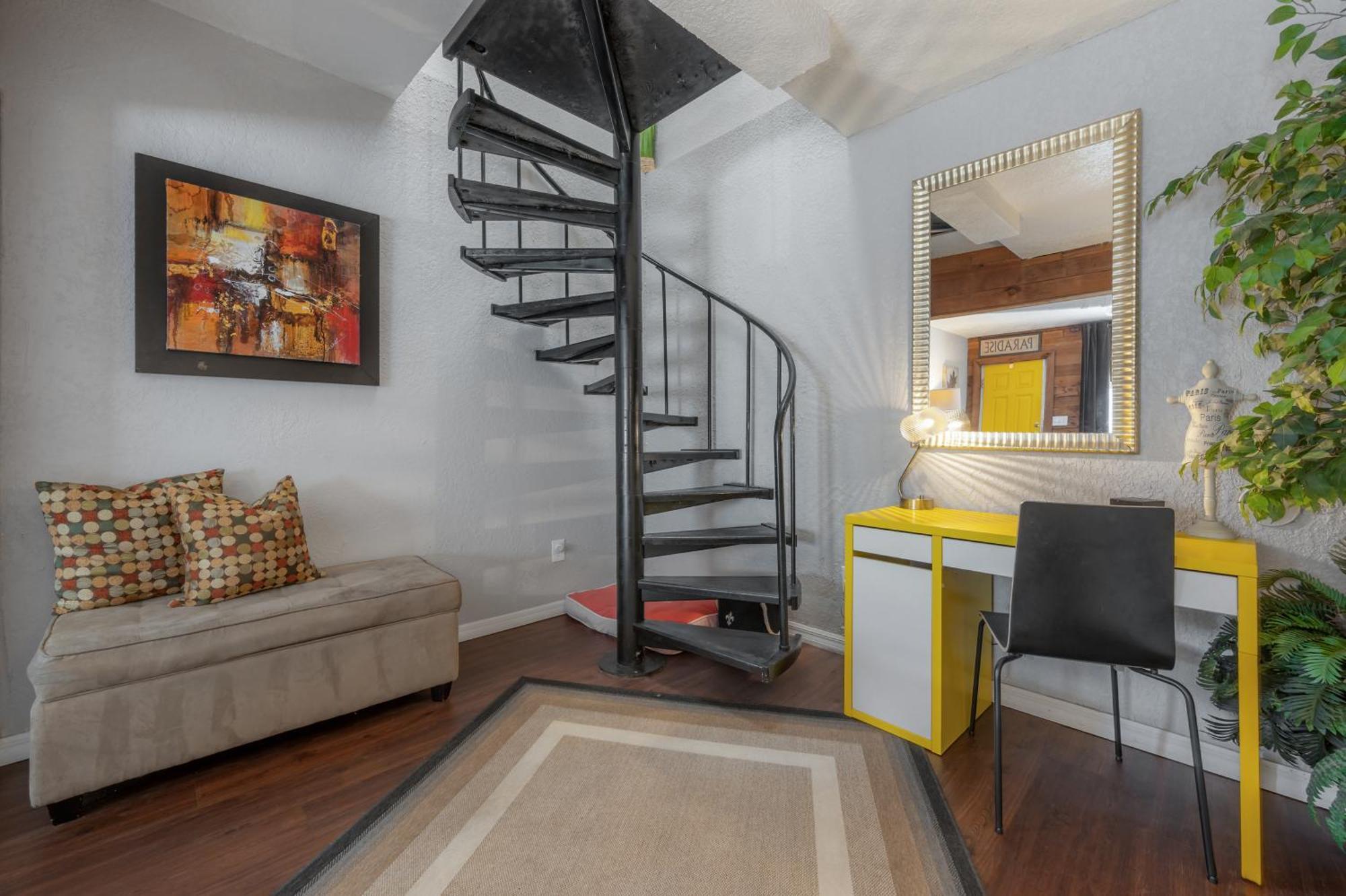 Hidden Couples Loft Retreat In Heights Foodie District تامبا المظهر الخارجي الصورة