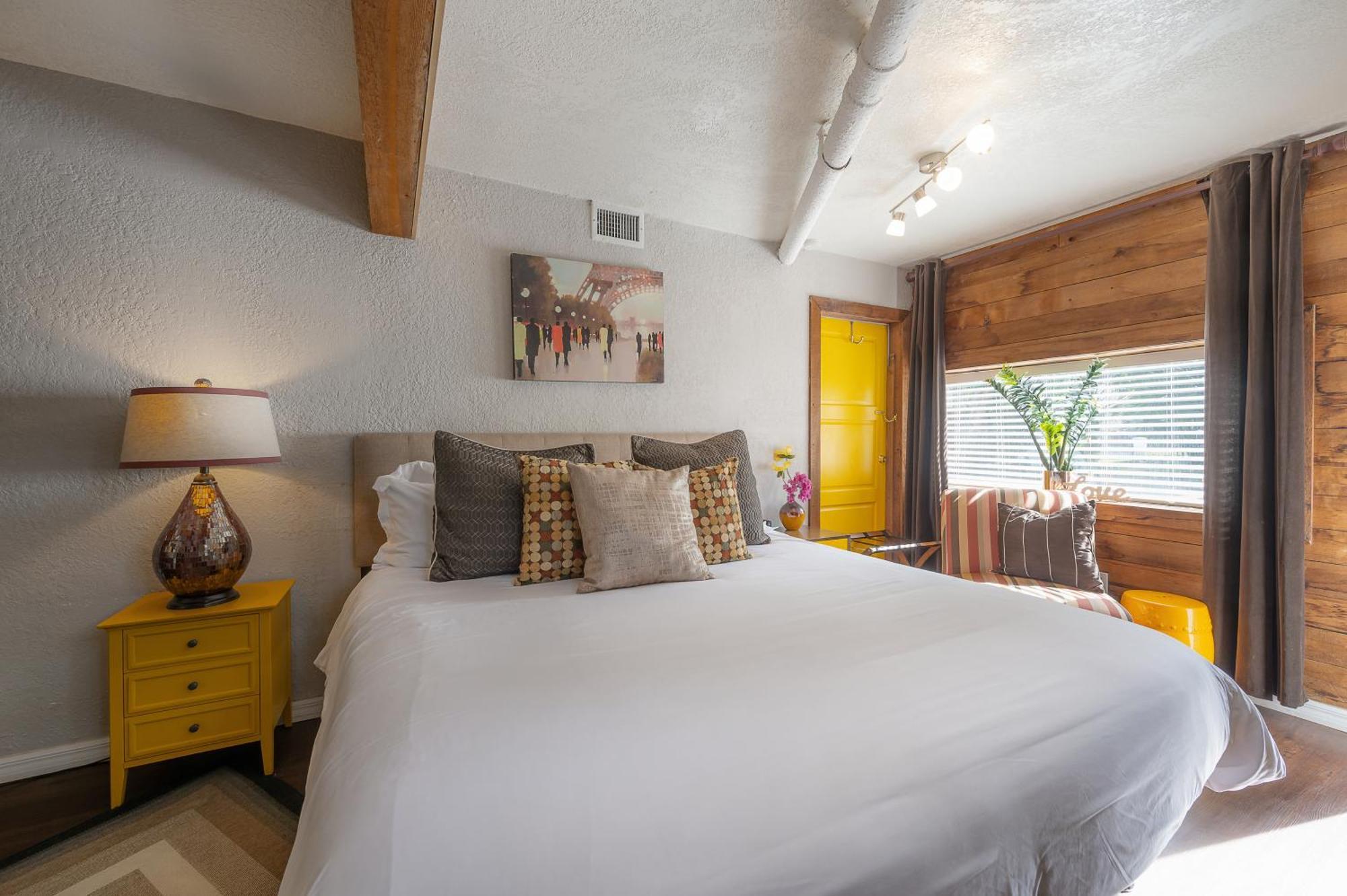 Hidden Couples Loft Retreat In Heights Foodie District تامبا المظهر الخارجي الصورة