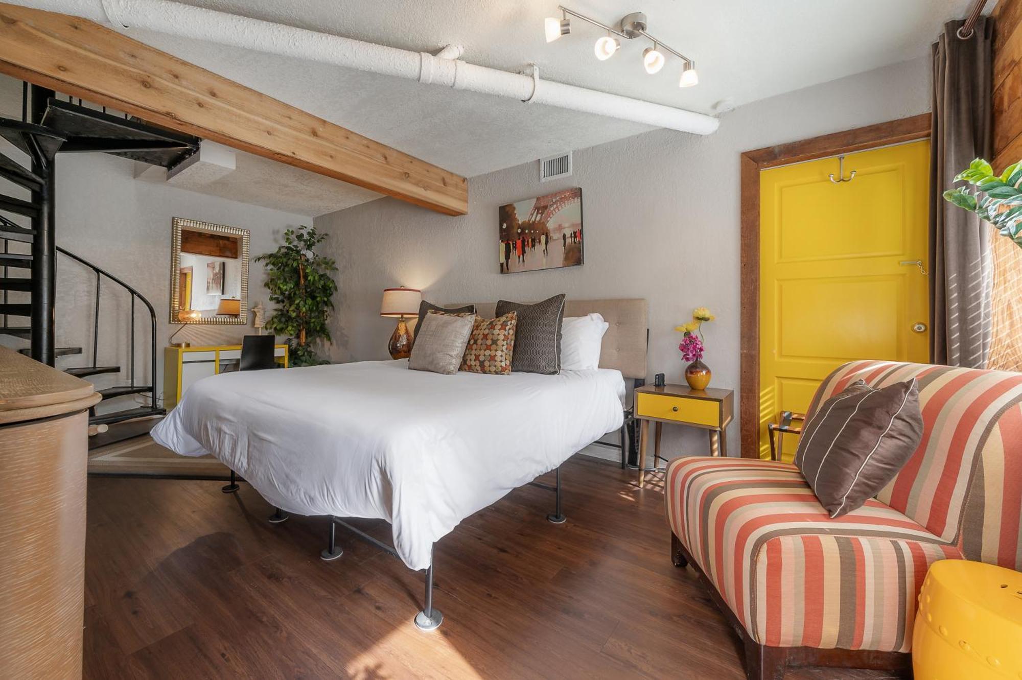 Hidden Couples Loft Retreat In Heights Foodie District تامبا المظهر الخارجي الصورة